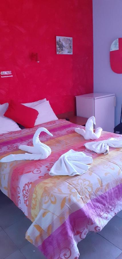 New Pantheon Hotel Kamena Vourla Luaran gambar
